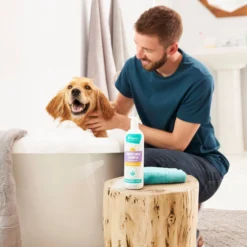 Frisco Brightening Cat & Dog Shampoo With Aloe 6 Frisco Brightening Cat & Dog Shampoo With Aloe -PetPalace Picks 192074 PT3. AC SS1800 V1585321035