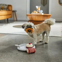 Frisco Brunch Pastry Plate Plush Squeaky Dog Toy -PetPalace Picks 297262 PT3. AC SS1800 V1642087931