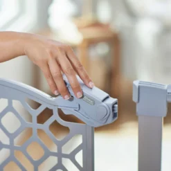 Frisco Metal Geometric Pattern Extra Tall Auto-close Dog Gate -PetPalace Picks 299514 PT4. AC SS1800 V1627306640