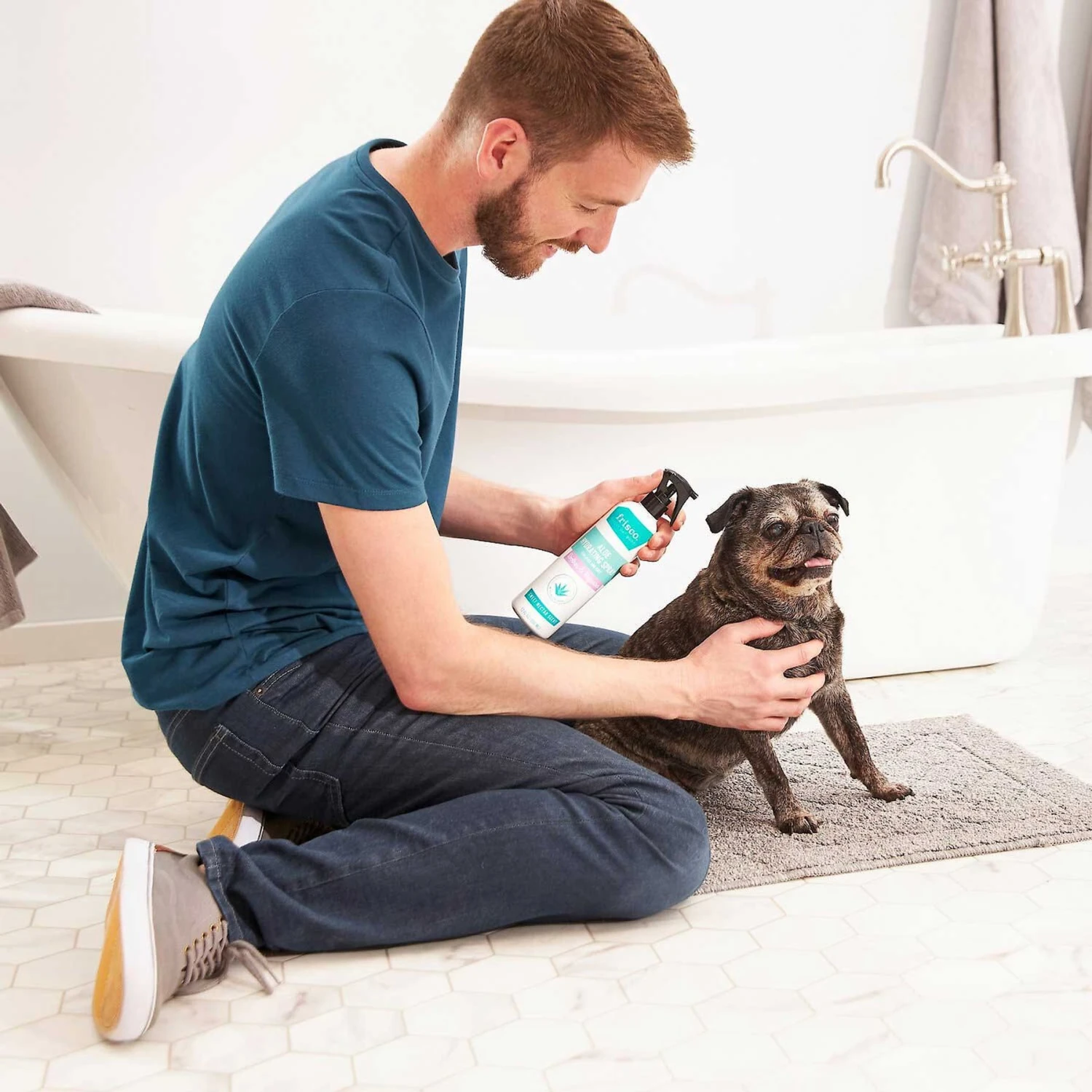 Frisco Aloe Hydrating Dog & Cat Spray, Sweet Nectar Scent & Frisco Oatmeal Dog & Cat Shampoo, Almond Scent 4 Frisco Aloe Hydrating Dog & Cat Spray, Sweet Nectar Scent & Frisco Oatmeal Dog & Cat Shampoo, Almond Scent - Image 4