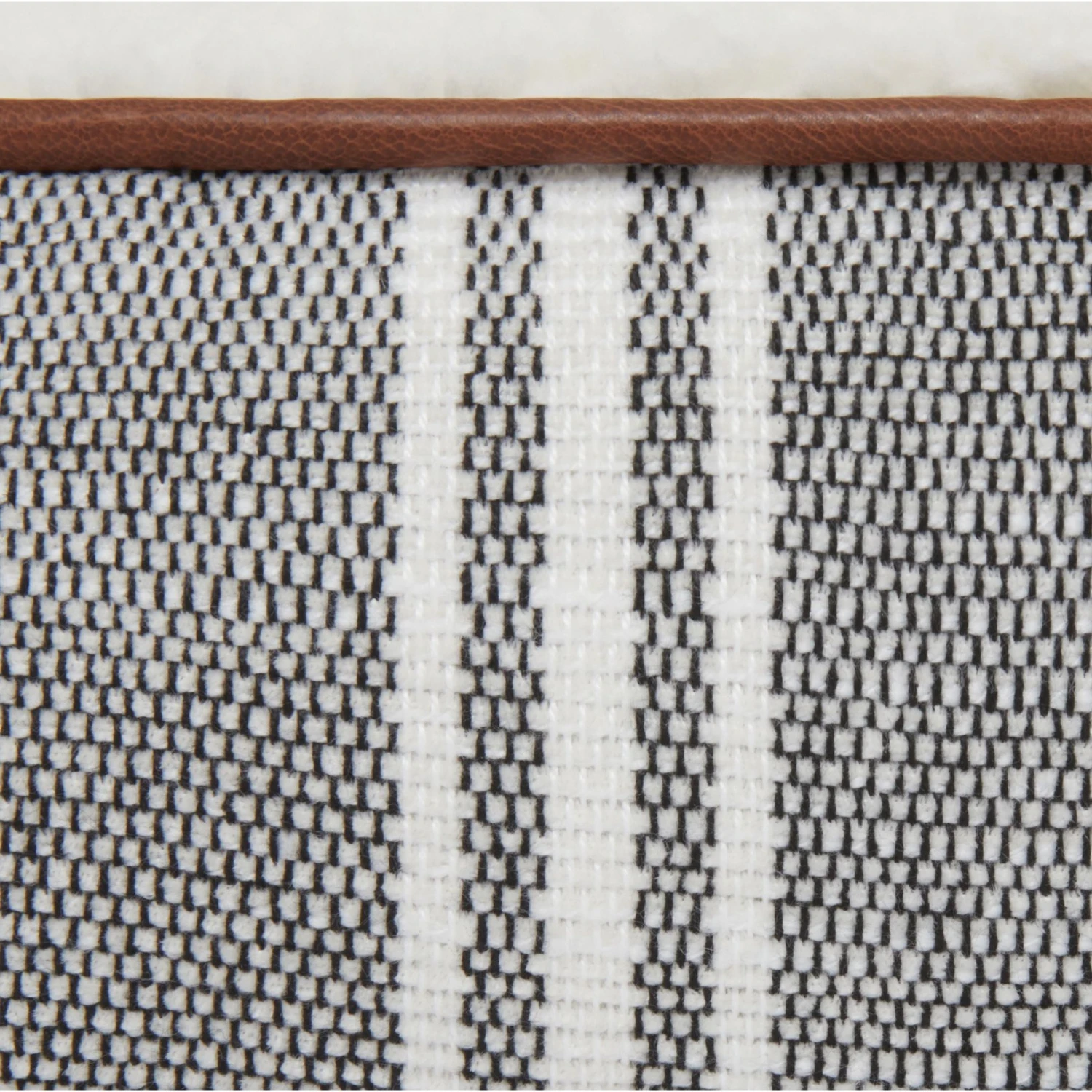 Frisco Farmhouse Deep Cuffed Cuddler Dog Bed 5 Frisco Farmhouse Deep Cuffed Cuddler Dog Bed - Image 5