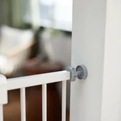 Frisco Wood & Metal Extra Tall Auto-close Dog Gate -PetPalace Picks 353470 PT5. AC SS1800 V1657747285