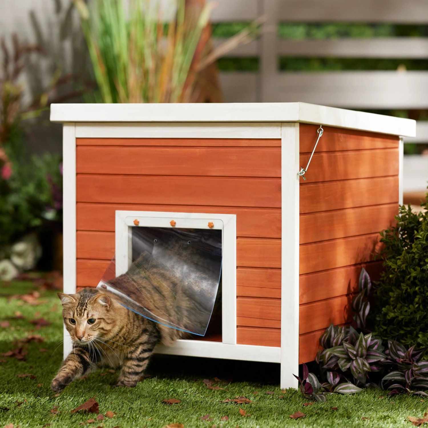 Frisco Outdoor Wooden Cat House With Retractable Roof 1 Frisco Outdoor Wooden Cat House With Retractable Roof