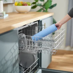 Frisco Silicone Dog & Cat Food Mat, Blue -PetPalace Picks 363399 PT5. AC SS1800 V1660750517